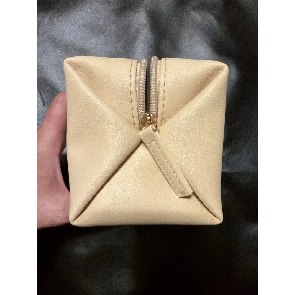 Bvlgari Parfums Cream Cosmetic Makeup Pouch Bag Pink Lining